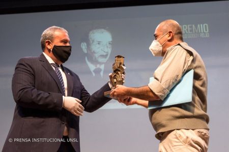 210511-Premio-Polo-Godoy-Rojo-2020-José-Luis-Rosas-y-2021-Gustavo-Romero-Borri-Mención-Subprograma-de-Intercolegiales-Culturales-70-11