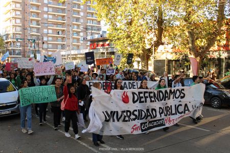 Marcha-23-abril-28