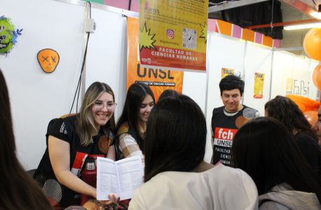 Unsl-expo-futuro-2023 (10)